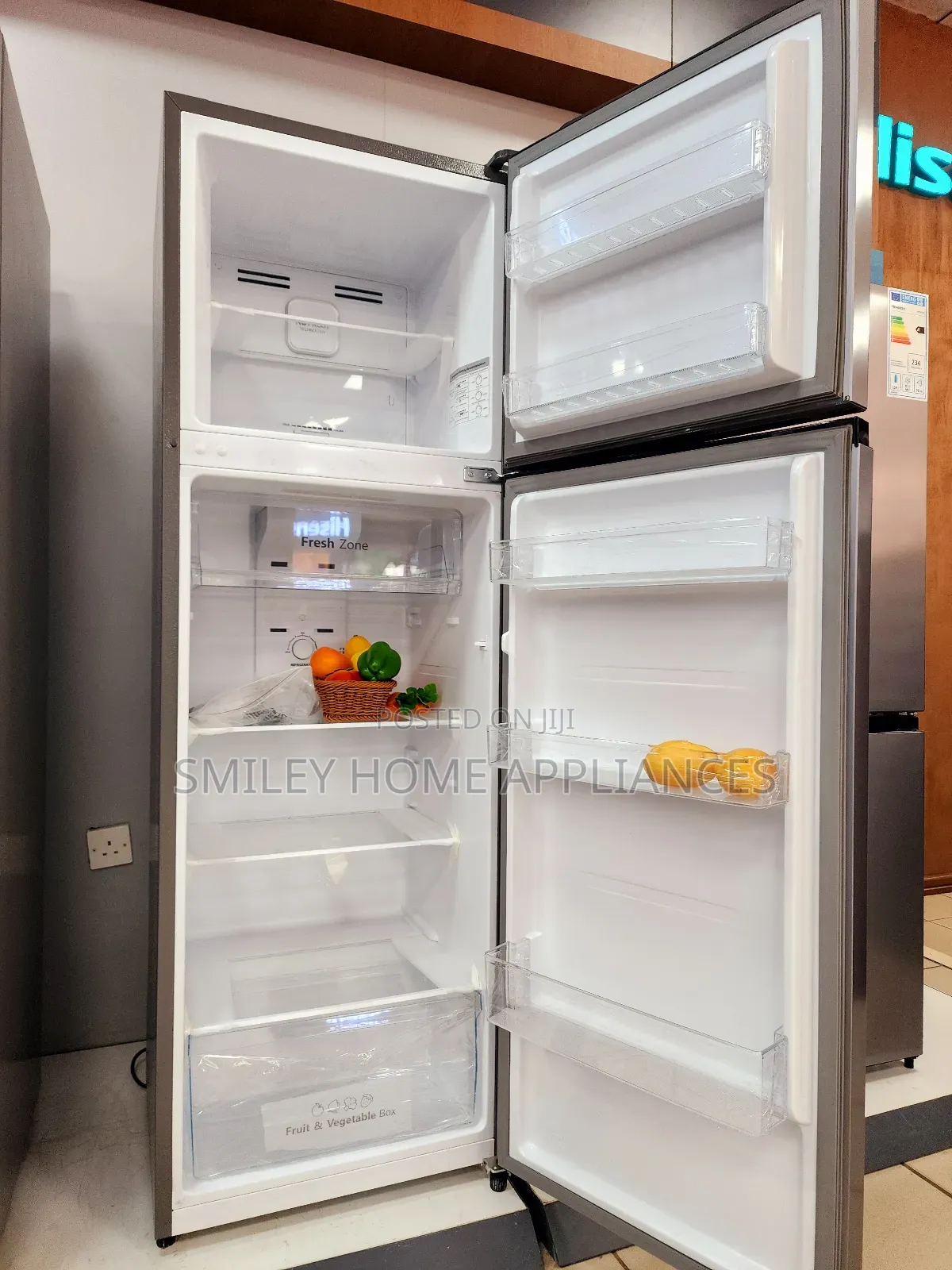 Hisense RT328 Frost Free Refrigerator