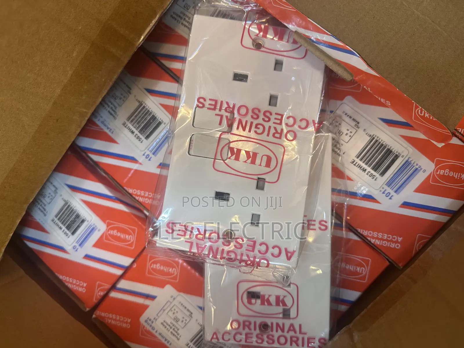 Double Socket UK