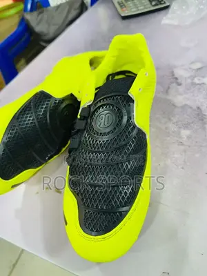 Latest Fashion Football Shoes