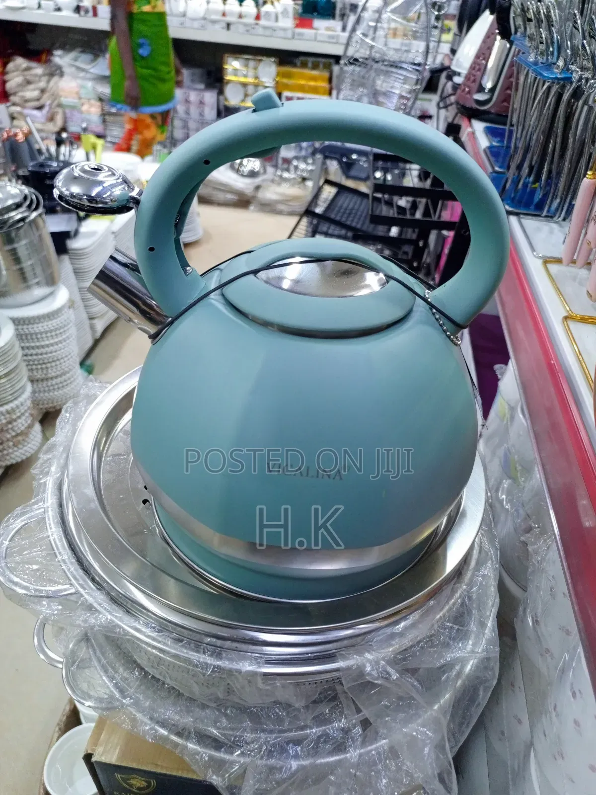 VICALINA 3.5 Liter Stainless Steel Whistling Kettle.