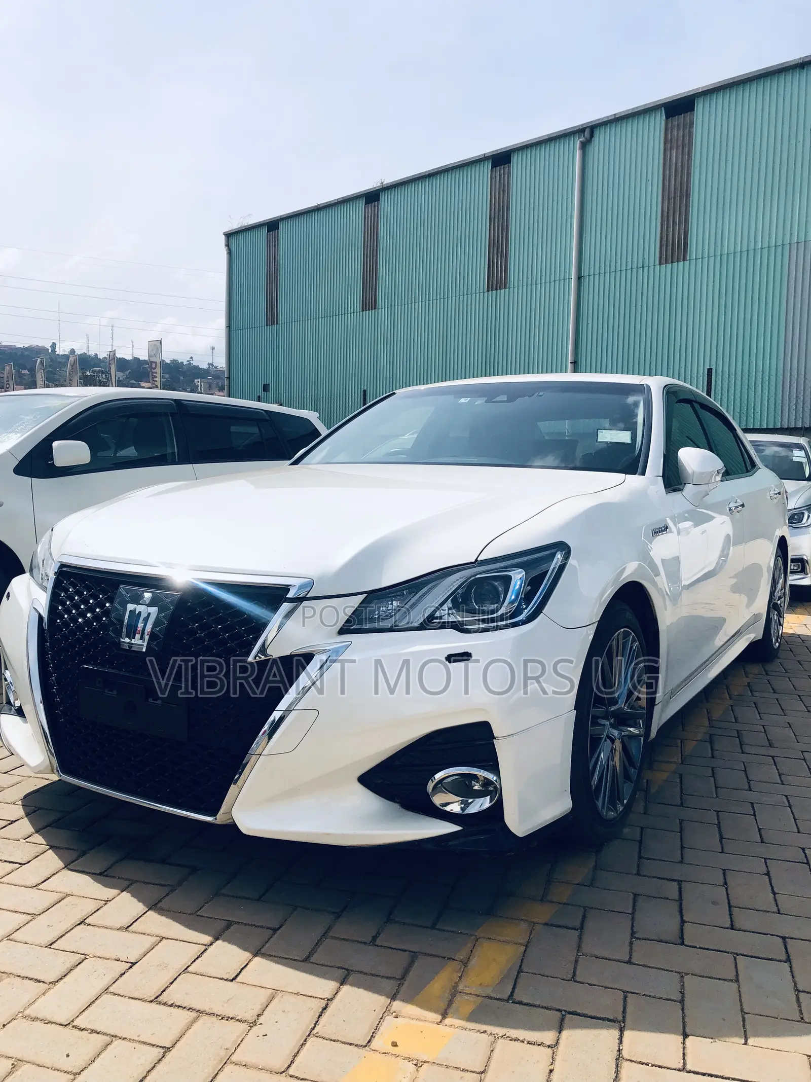 Toyota Crown 2017 White
