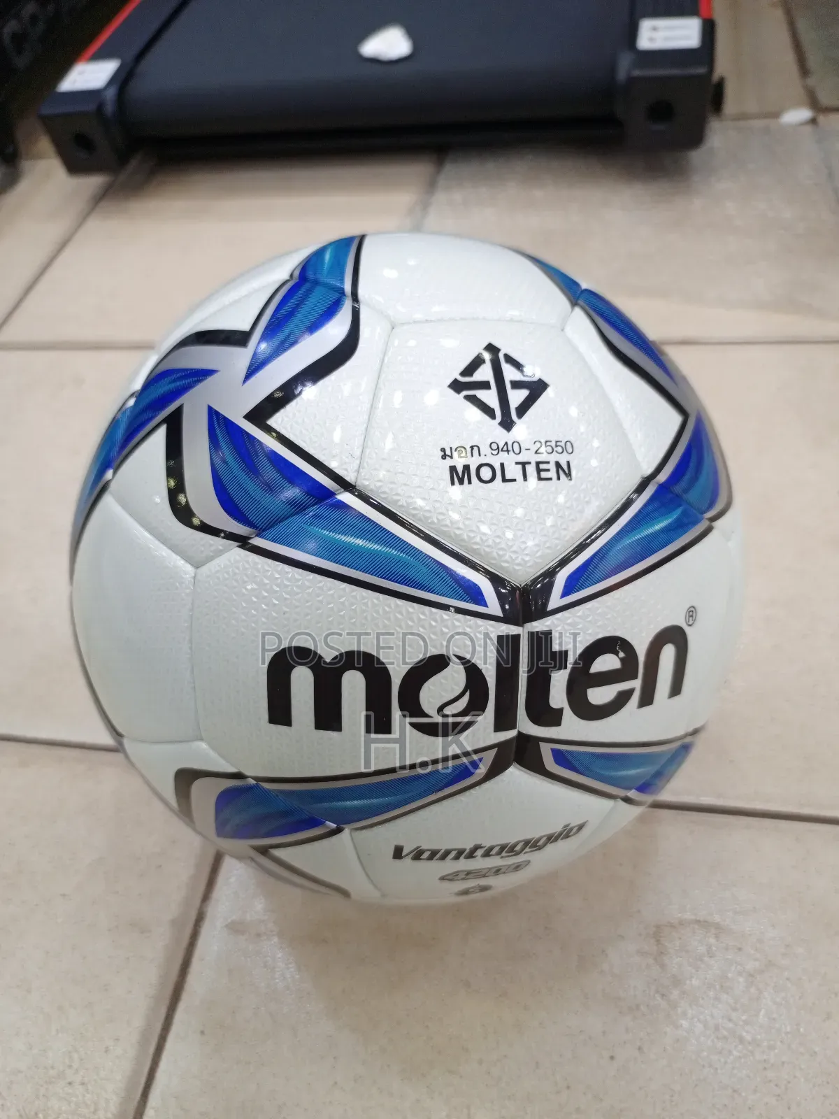 Molten Vantaggio Futsal Ball Size 5