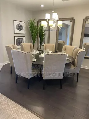 Round Dining Table of 7 Seaters