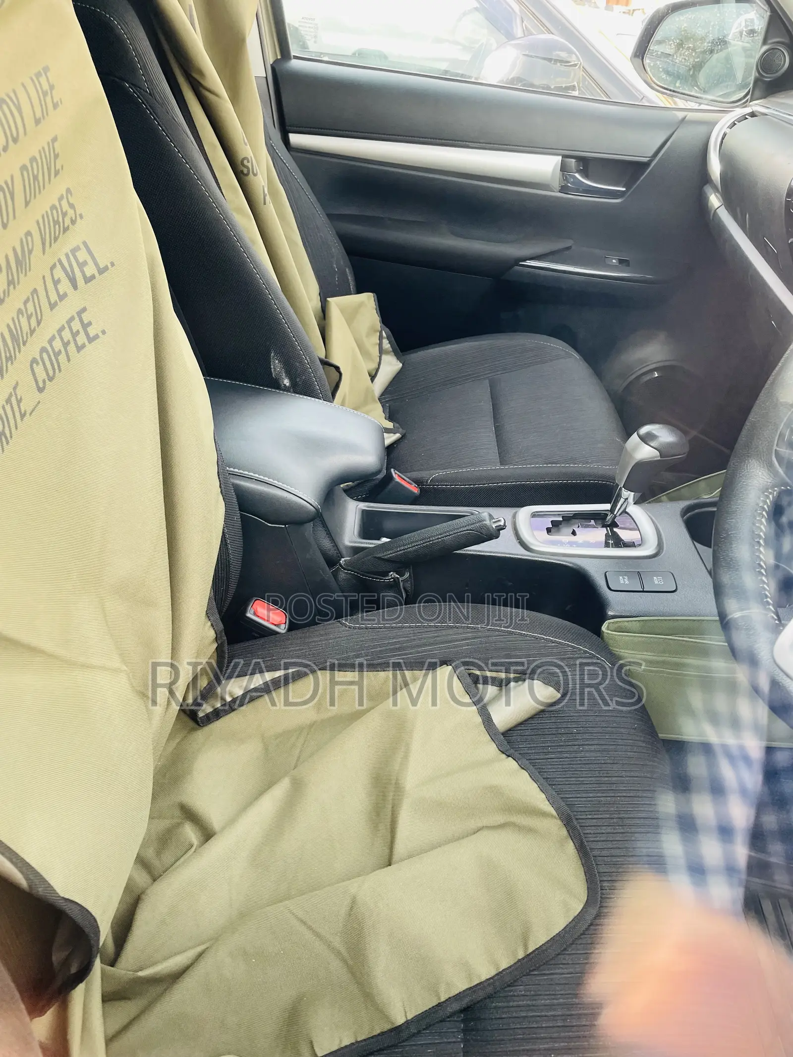 Toyota Hilux Revo Double Cab Deisel 2.8 AWD 2022 Gray