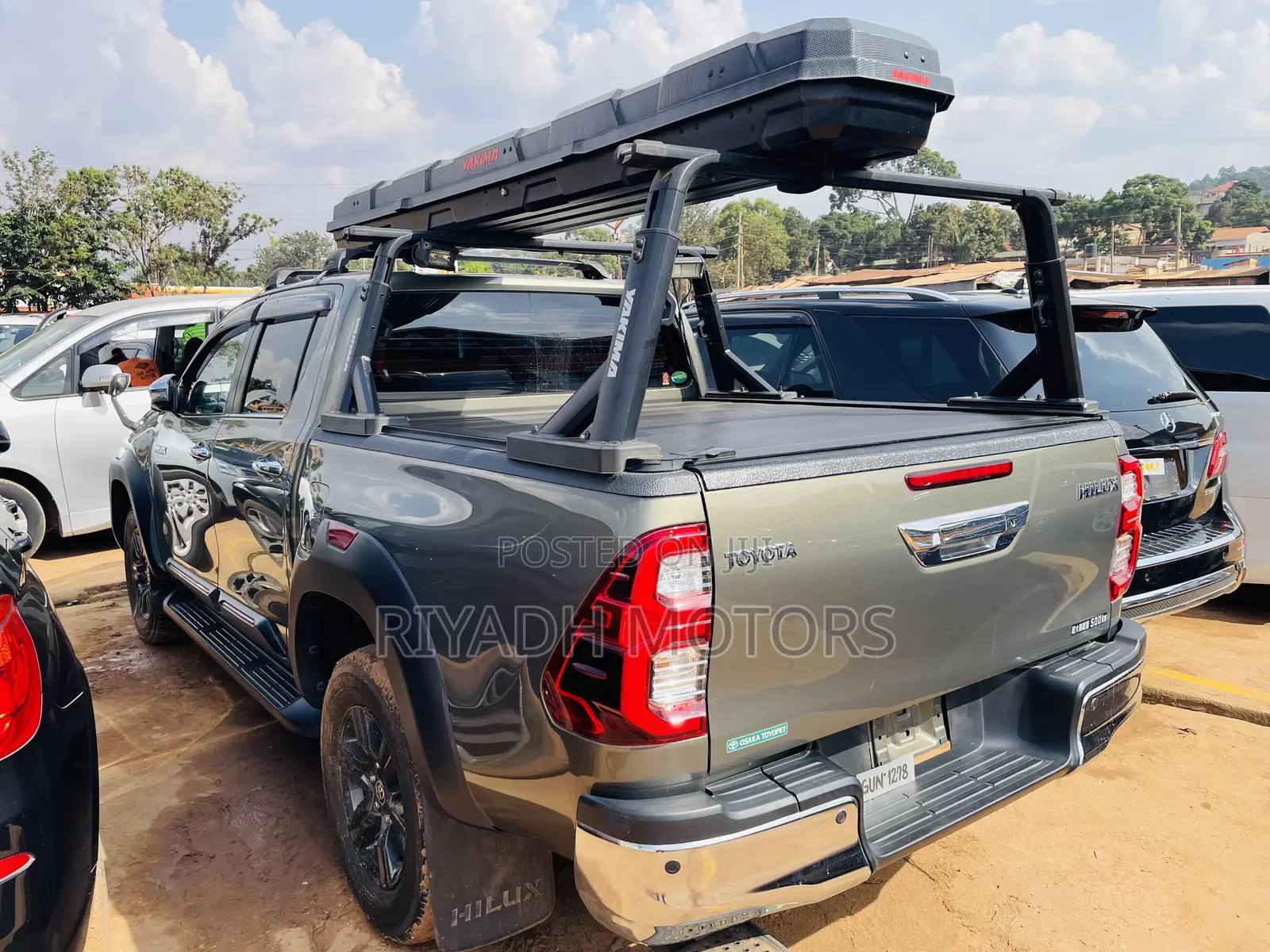 Toyota Hilux Revo Double Cab Deisel 2.8 AWD 2022 Gray