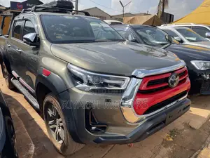 Toyota Hilux Revo Double Cab Deisel 2.8 AWD 2022 Gray
