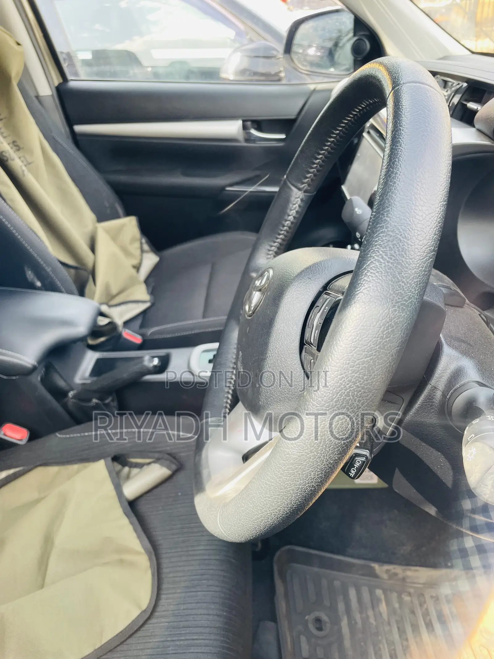 Toyota Hilux Revo Double Cab Deisel 2.8 AWD 2022 Gray