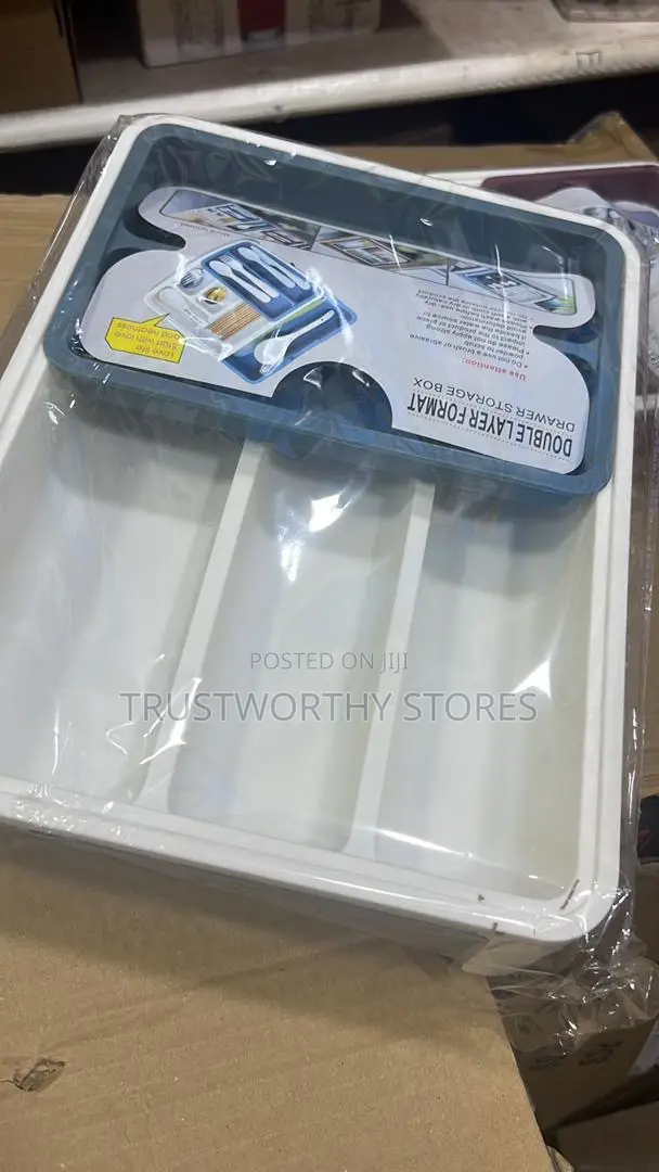 Adjustable Cutlery Storage Rack - Shelved