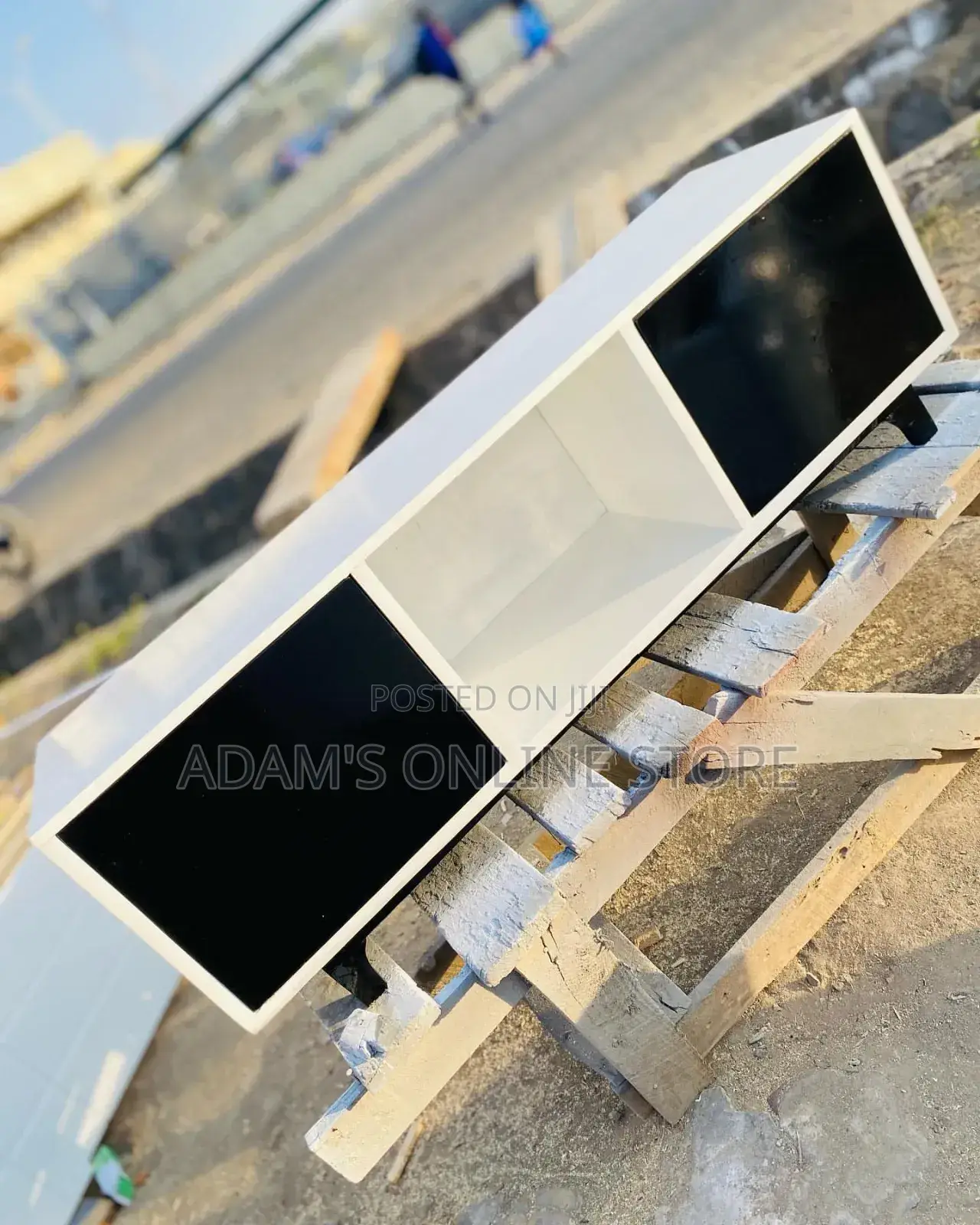 White Tv Stand Unit and Black Drawer 180cm×35/45