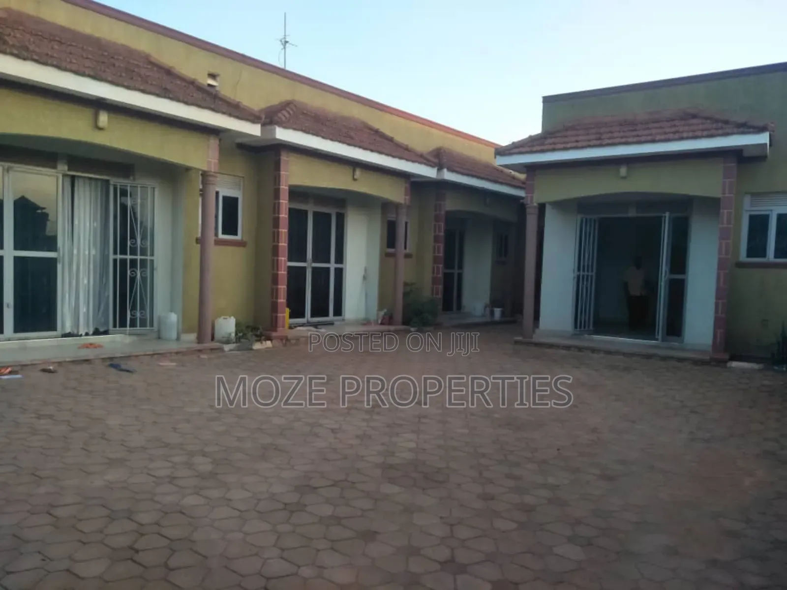 1bdrm Bungalow in Kira Mulawa, Central Division for rent