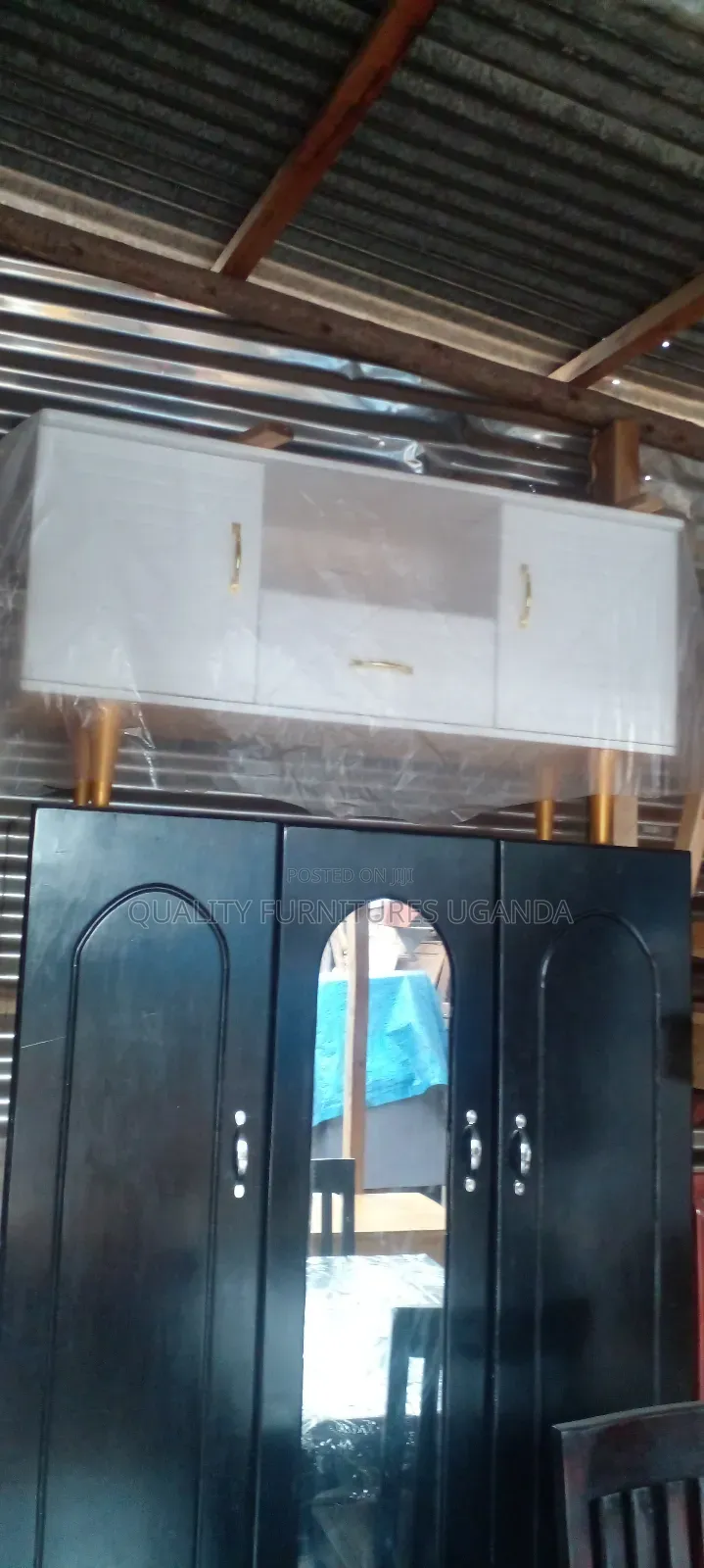 Luxurious Tv Stand in White Colour