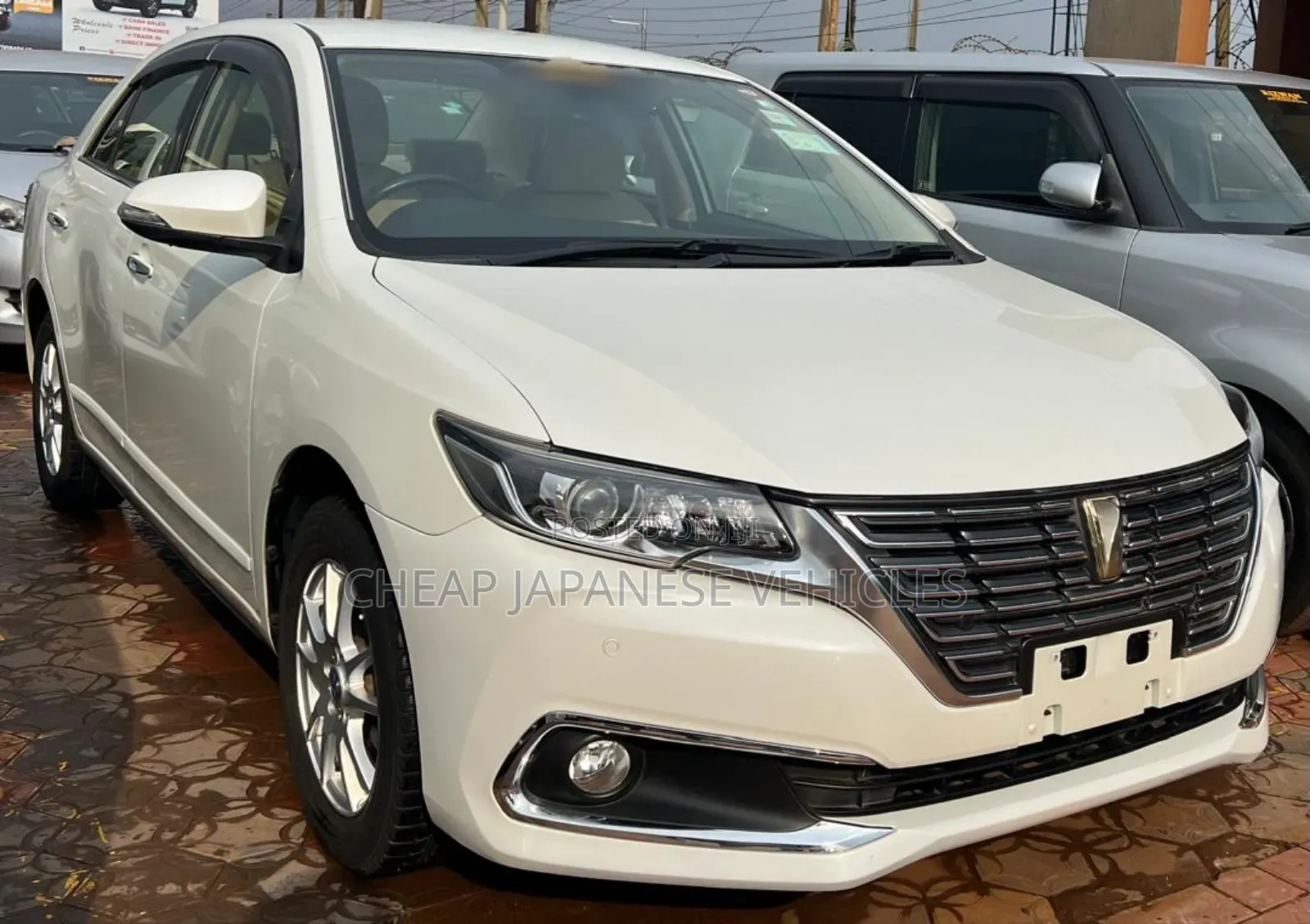 Toyota Premio 2.0 FWD 2016 White