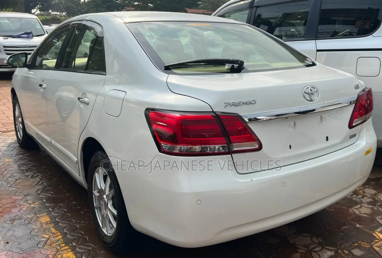 Toyota Premio 2.0 FWD 2016 White