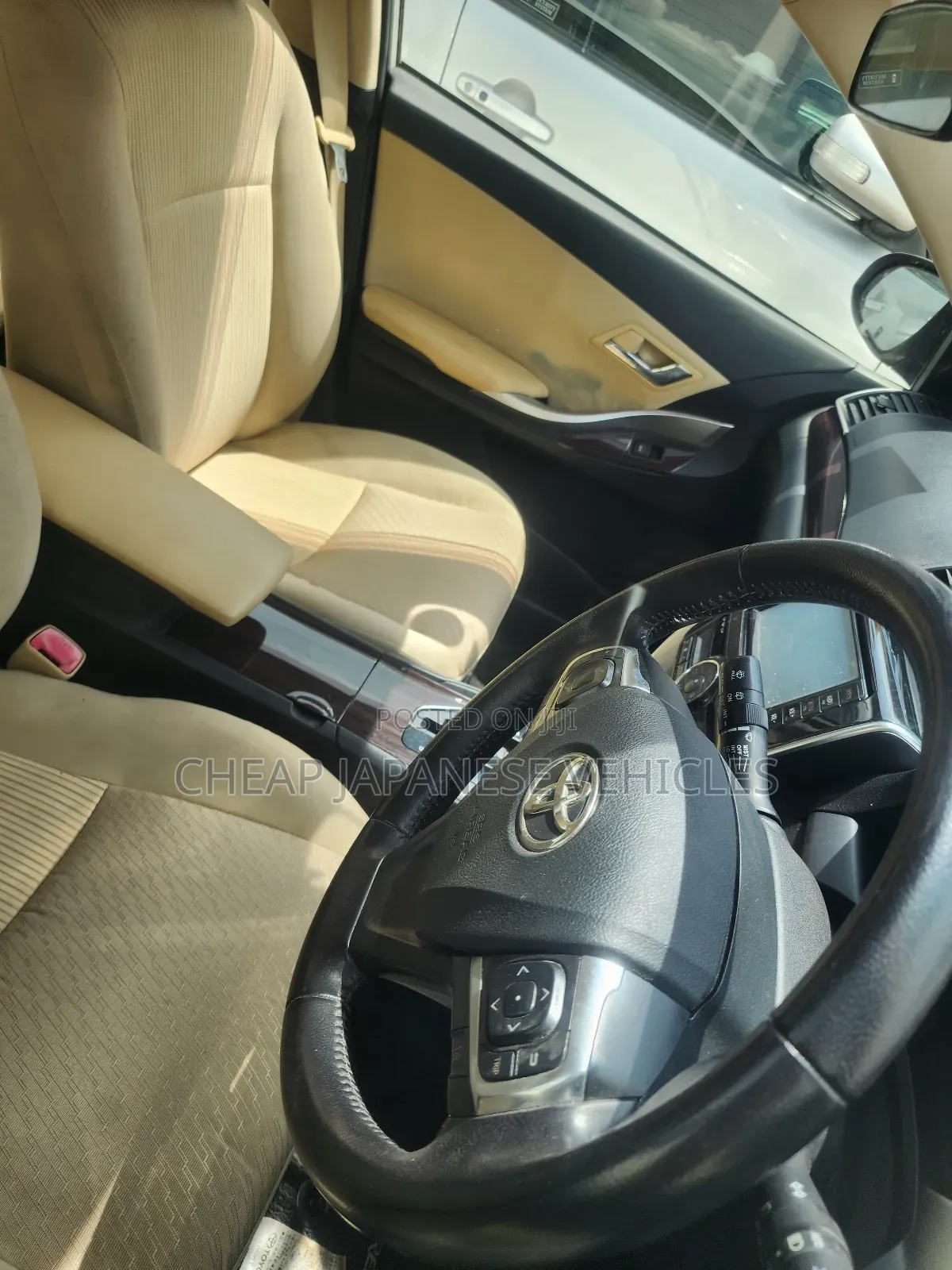 Toyota Premio 2.0 FWD 2016 White