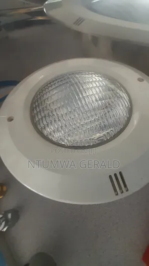 Photo - Swimming Pool Lights Including RGB Color Changers