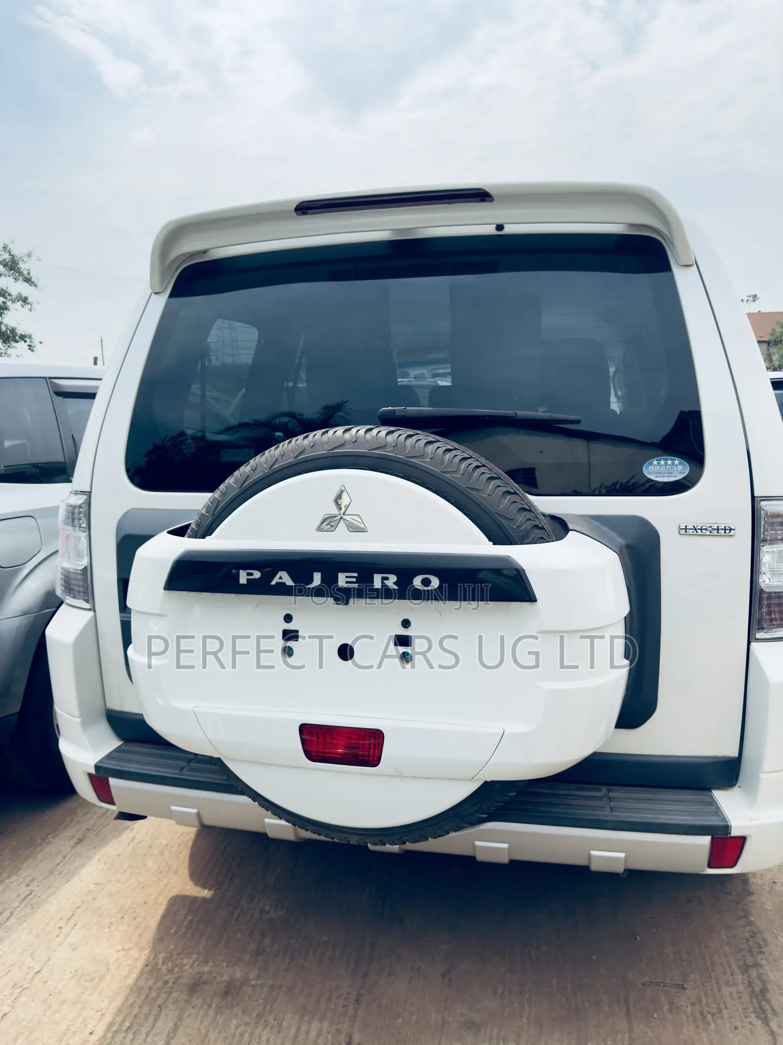 Mitsubishi Pajero 3.0 2012 White