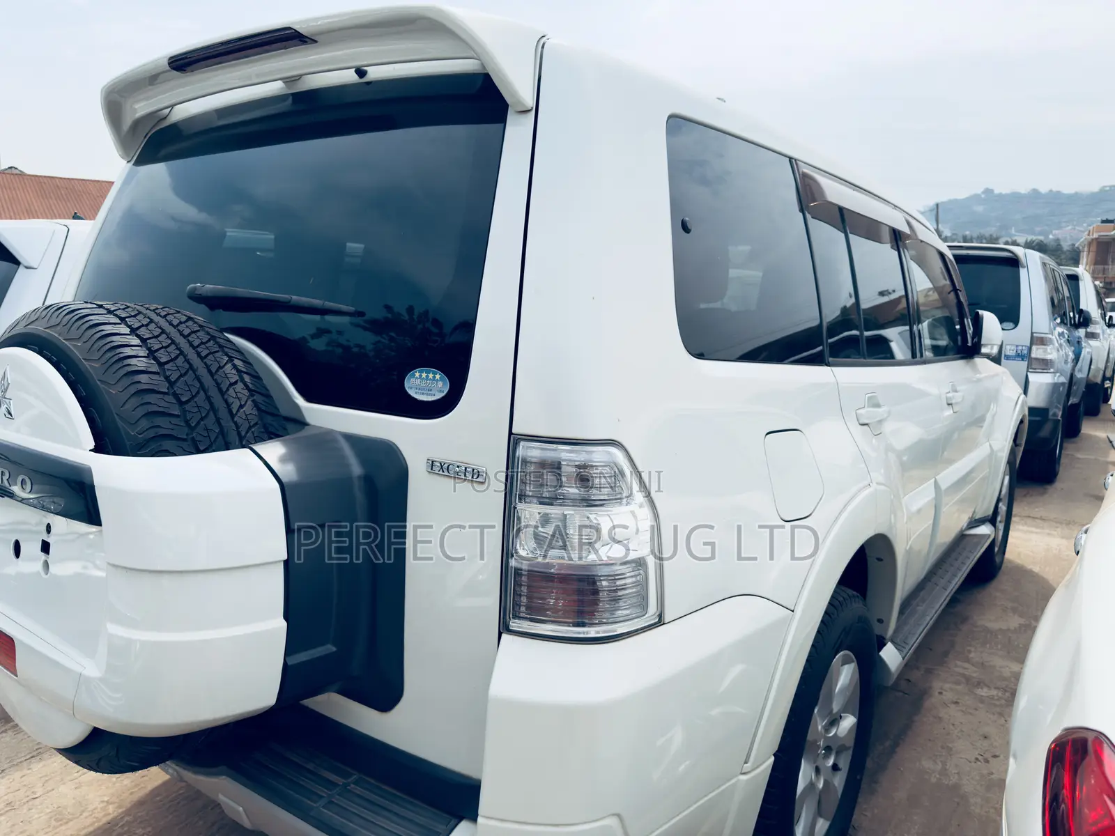 Mitsubishi Pajero 3.0 2012 White