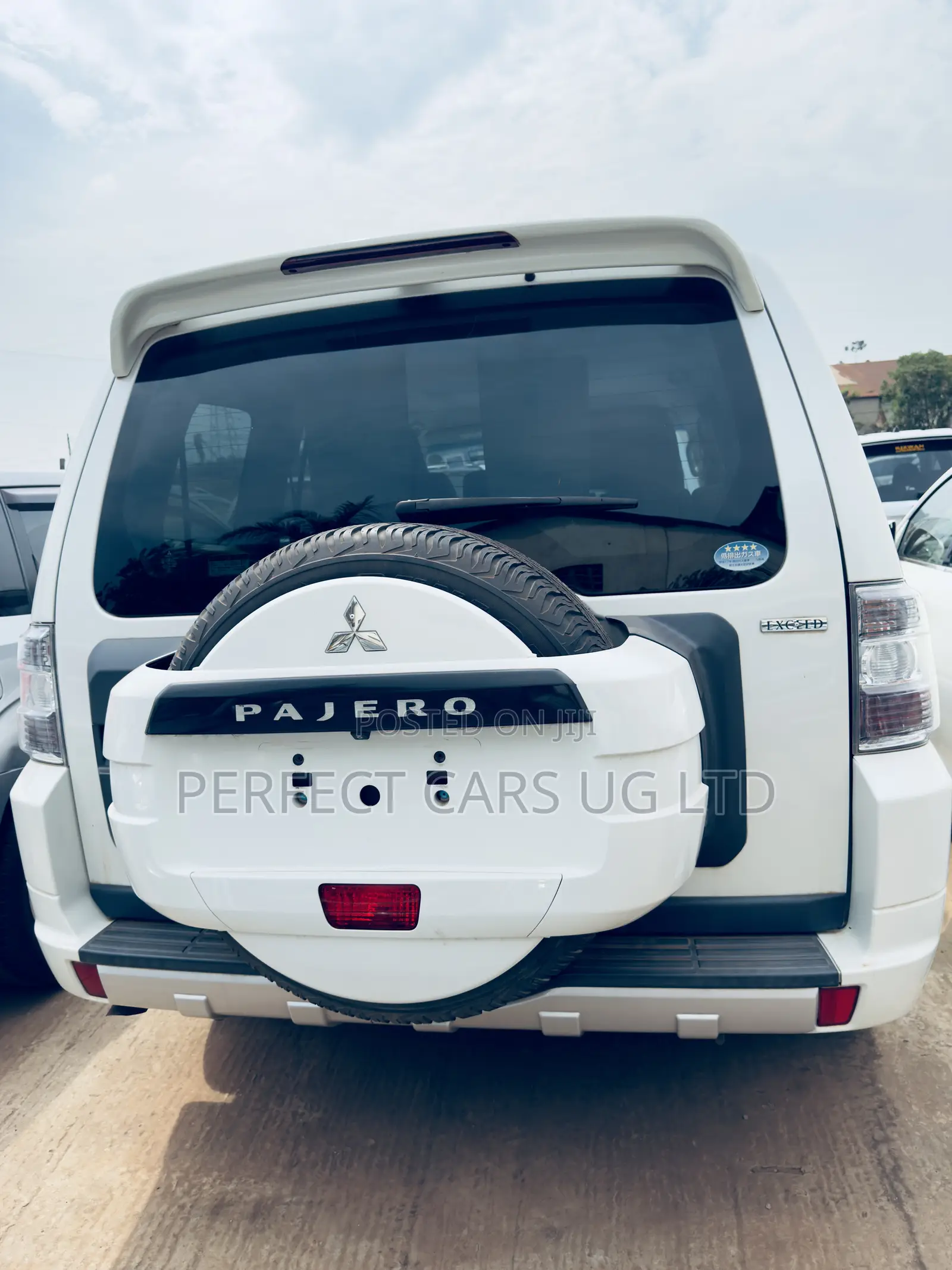 Mitsubishi Pajero 3.0 2012 White