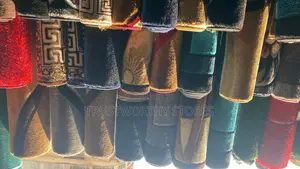 Medium Woolen Carpet - Hard Bottom