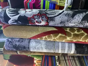Medium Woolen Carpet - Hard Bottom