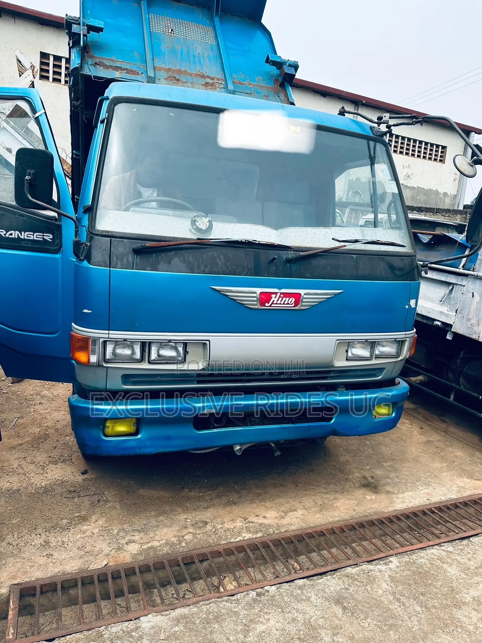 Hino Doublelight