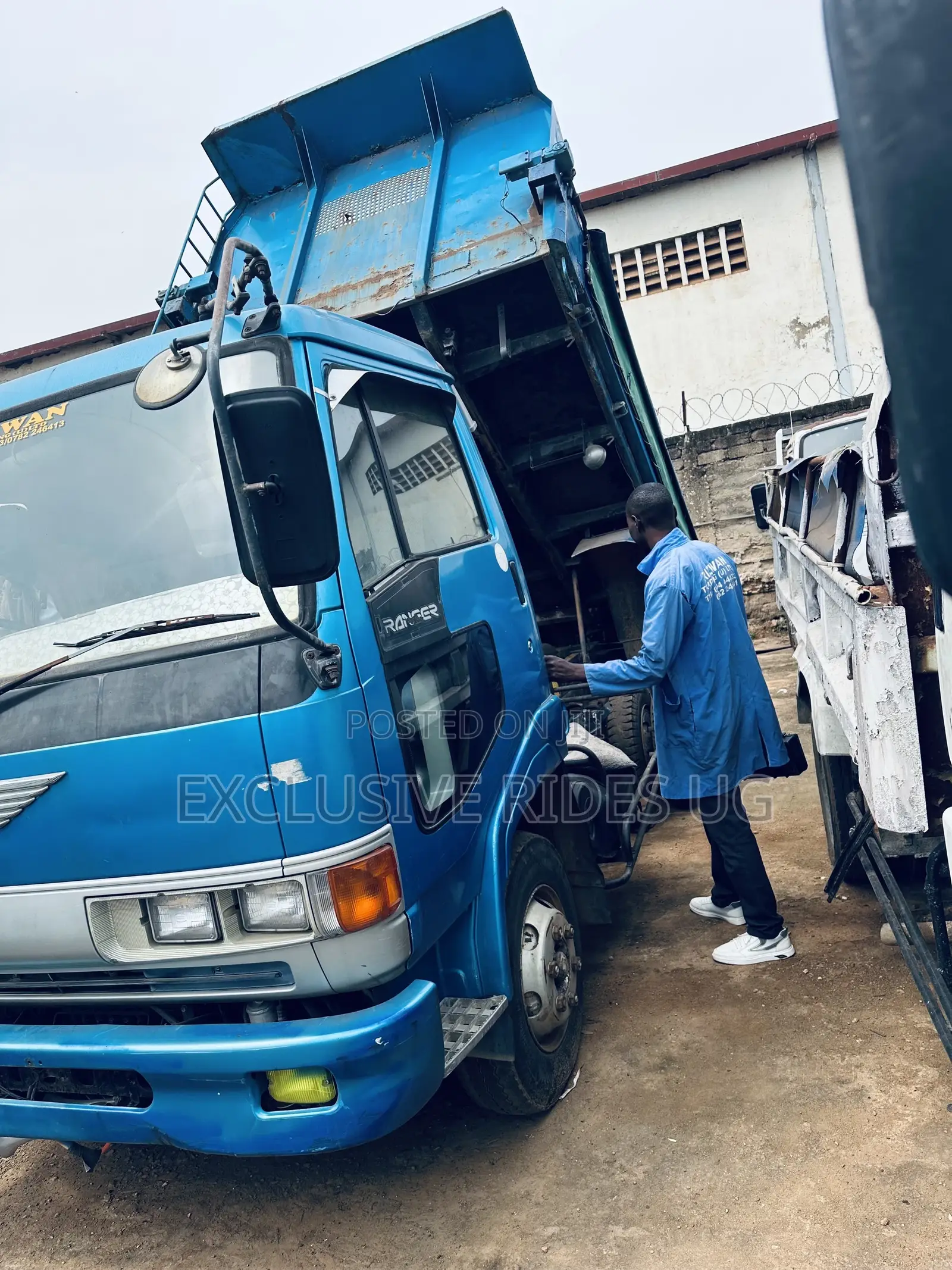 Hino Doublelight
