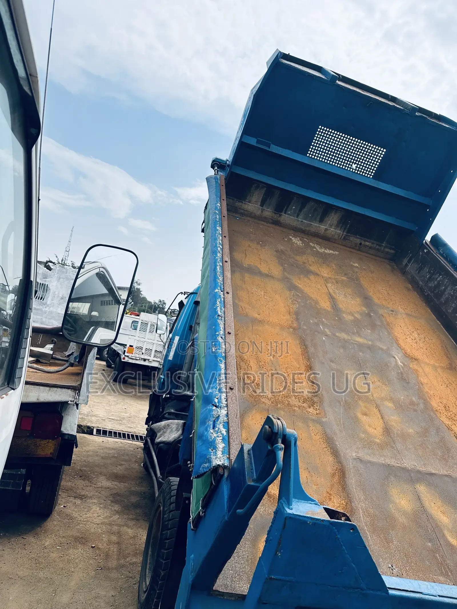 Hino Doublelight