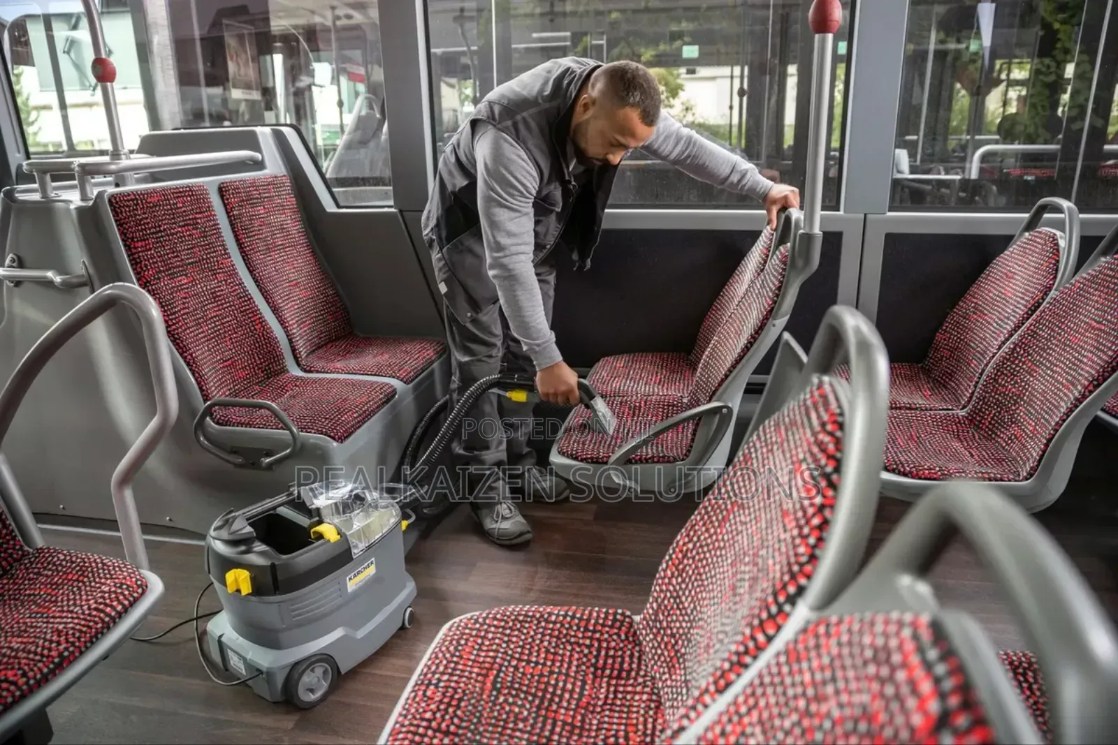 German KÄRCHER Professional Puzzi 8 Spray Extraction Cleaner