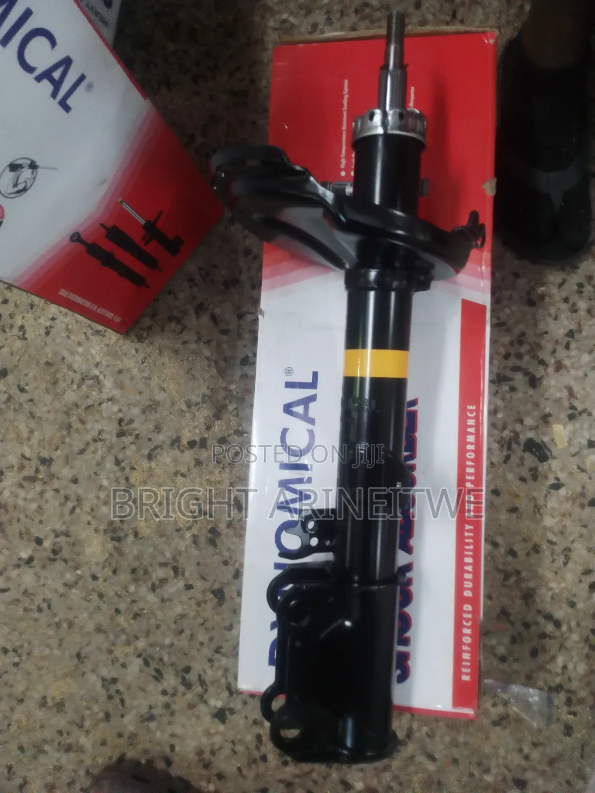 Shock Absorbers for Toyota Harrier Kawundu Hybrid.