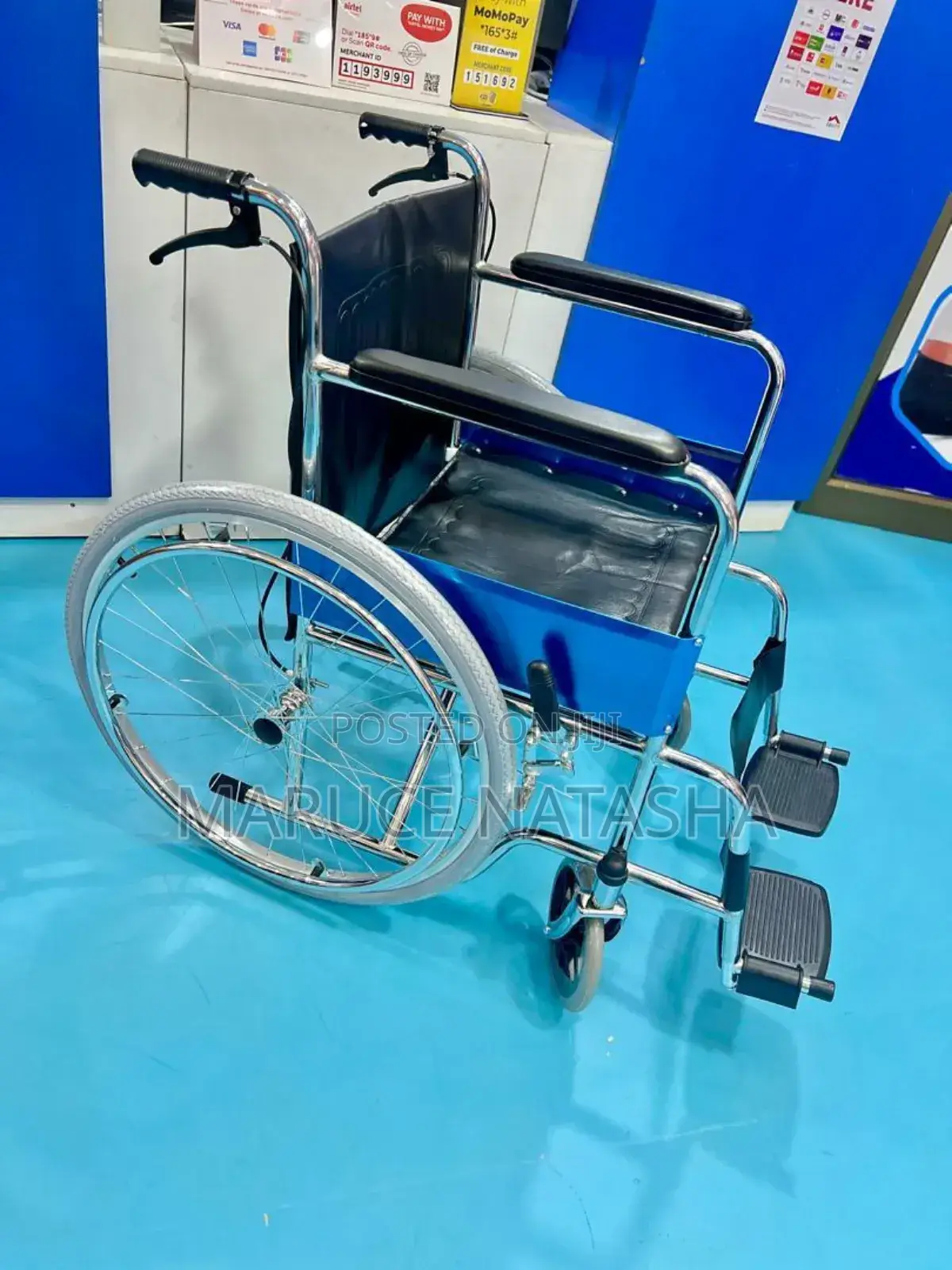 Manual Tube Ordinary Stainless Steel Wheelchair