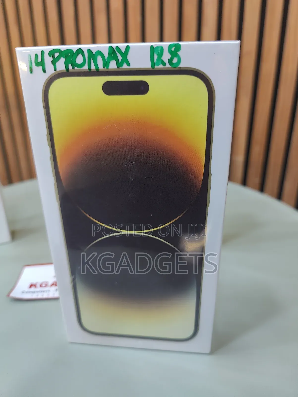 New Apple iPhone 14 Pro Max 128 GB Gold