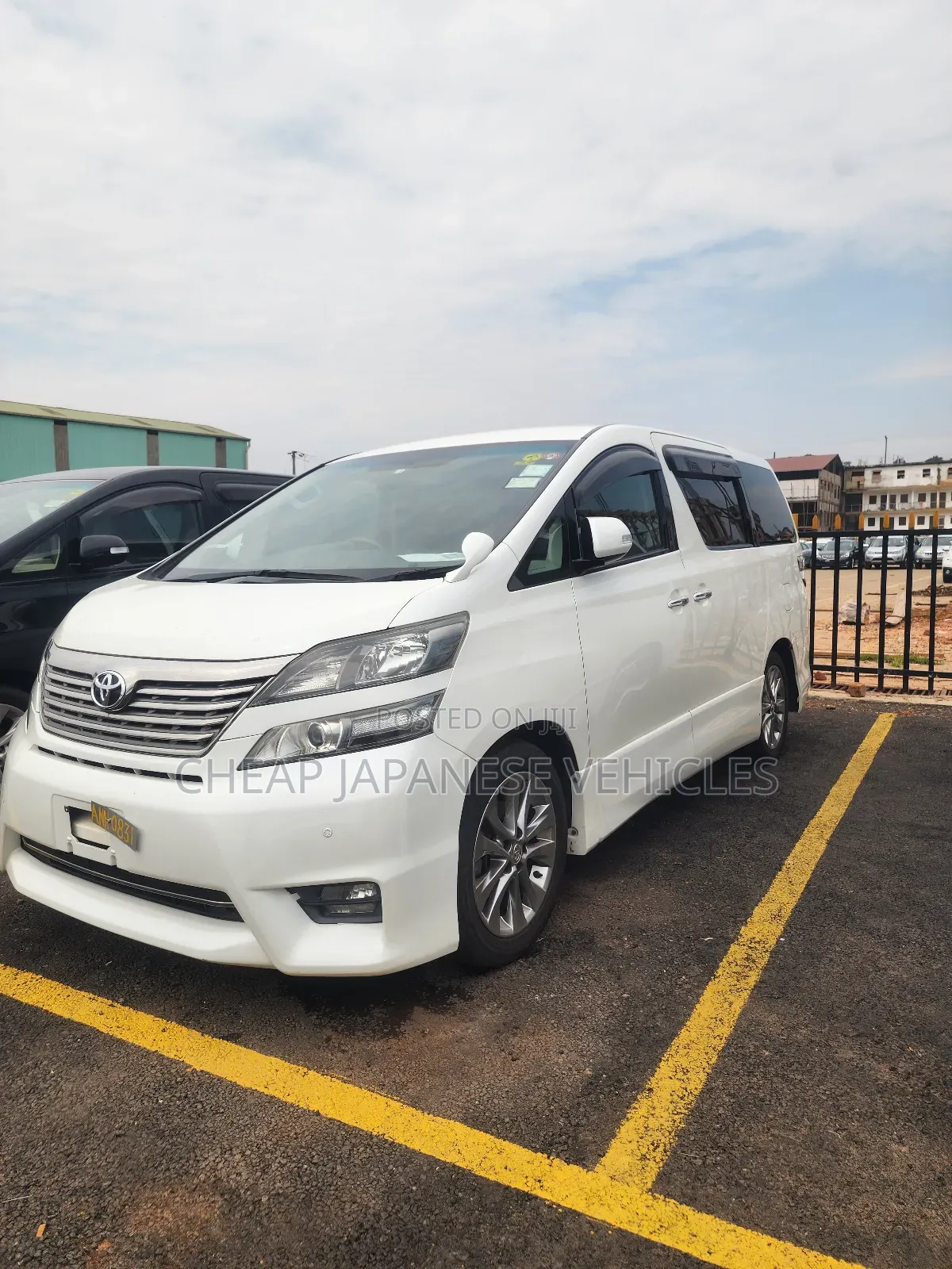 Toyota Vellfire 2011 White