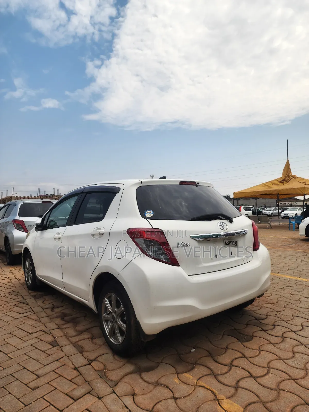Toyota Vitz 1.0 FWD 5dr 2012 White