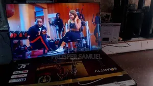 Lg 50 Inches Smart Frameless Flat Screen With Free to Air D
