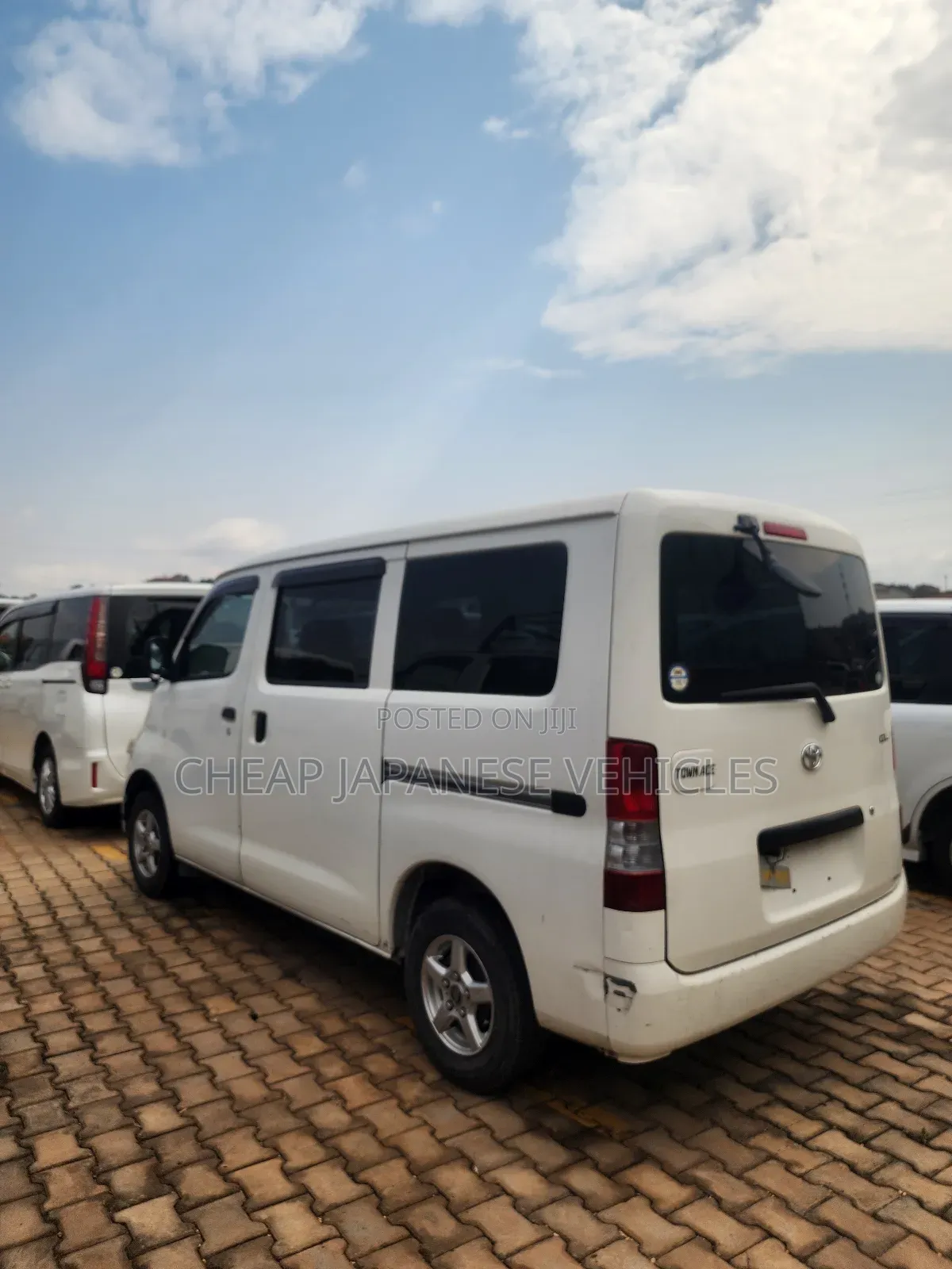 Toyota TownAce 2012 White