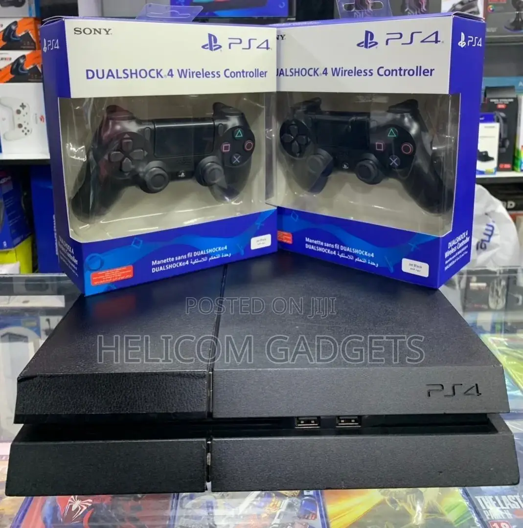 UK USED PS4 /Playstation 4 Console and Pads
