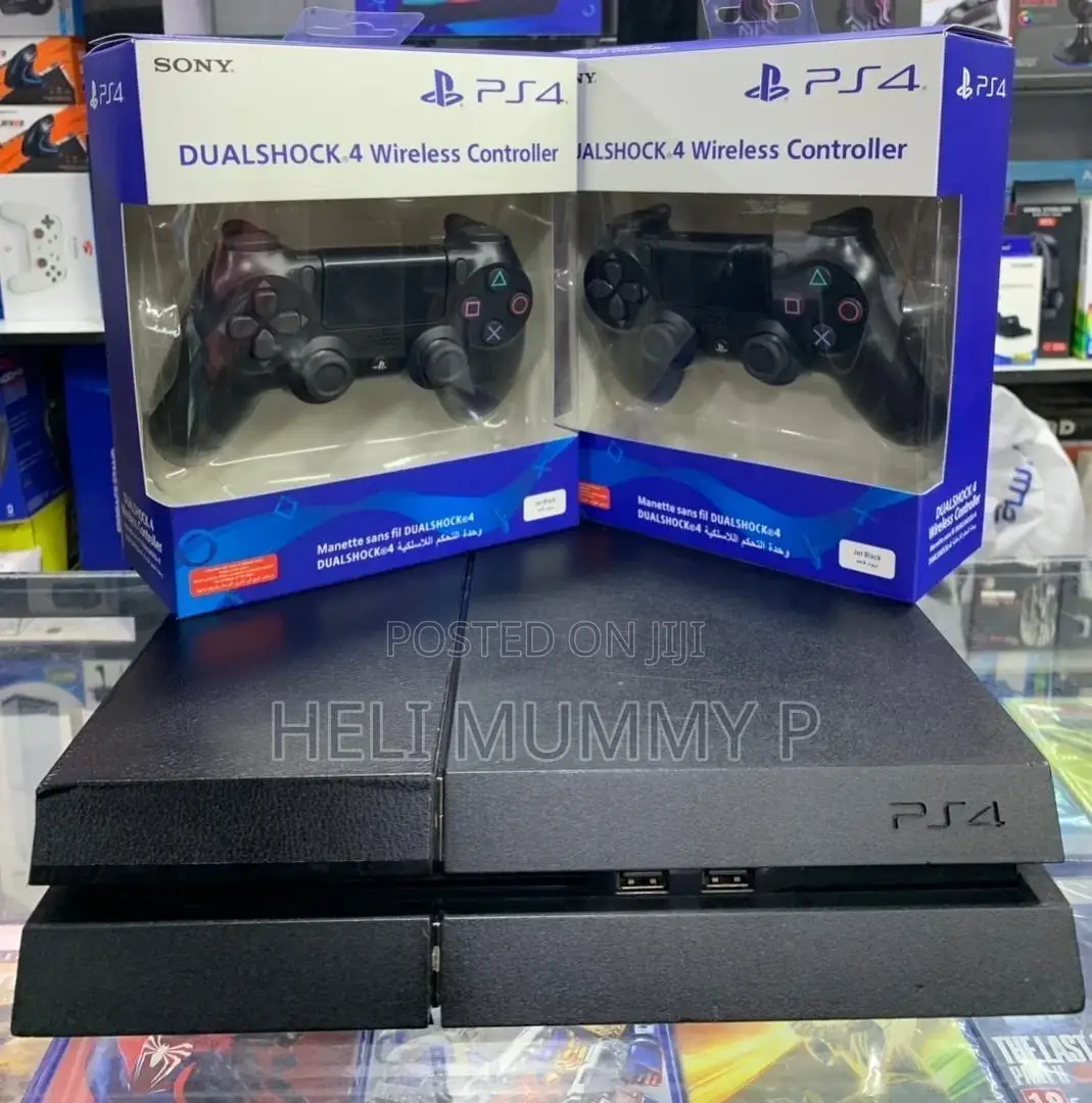 UK USED PS4 /Playstation 4 Console and Pads