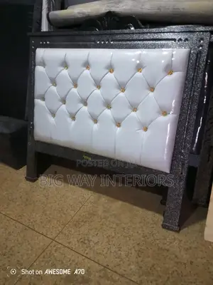 4*6 White Leather Bed With Dots Design on Frame