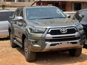 Toyota Hilux 2018 Green