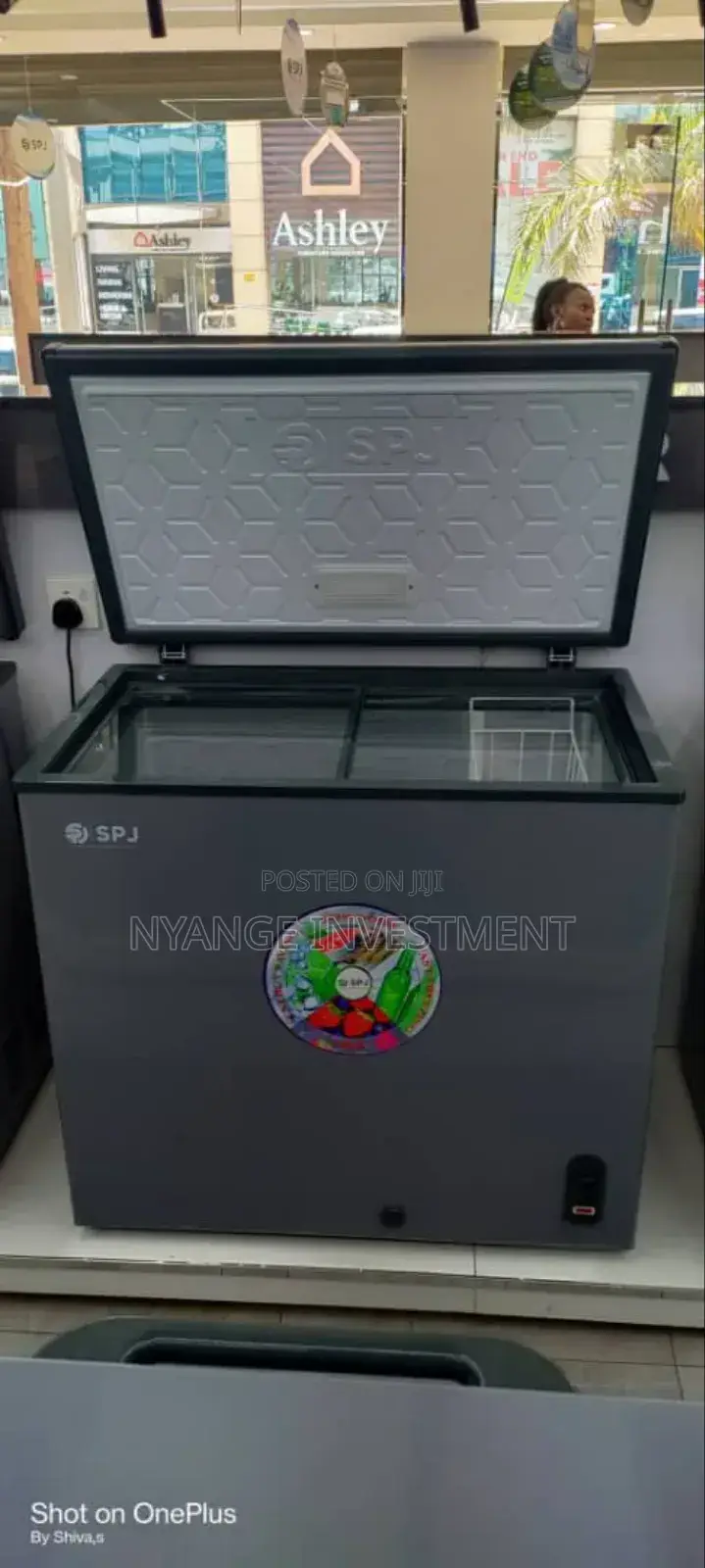 260 Litres SPJ Chest Freezer. Deep Freezer SPJ Brand