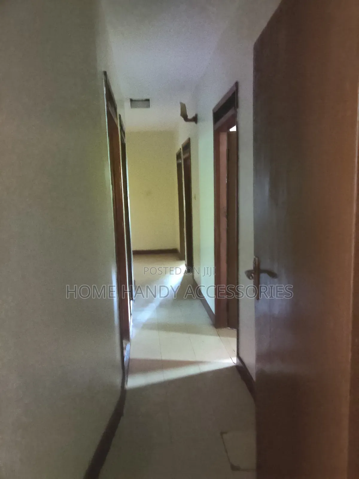 4bdrm Bungalow in Makindye for rent