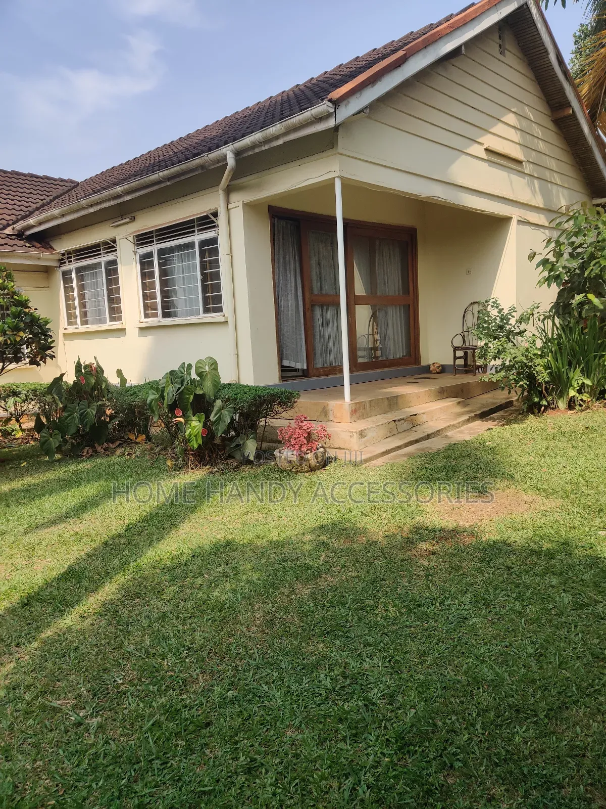 4bdrm Bungalow in Makindye for rent