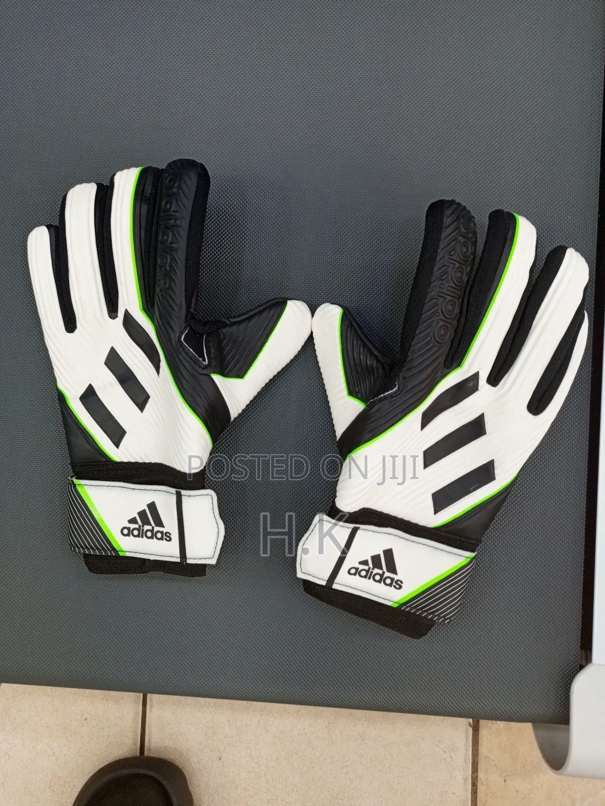 Adidas Predator Pro Goalkeeper Gloves.