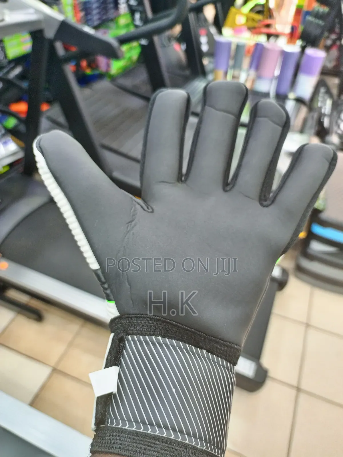 Adidas Predator Pro Goalkeeper Gloves.