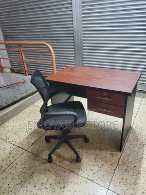 High Quality Office Chair and Office Desks