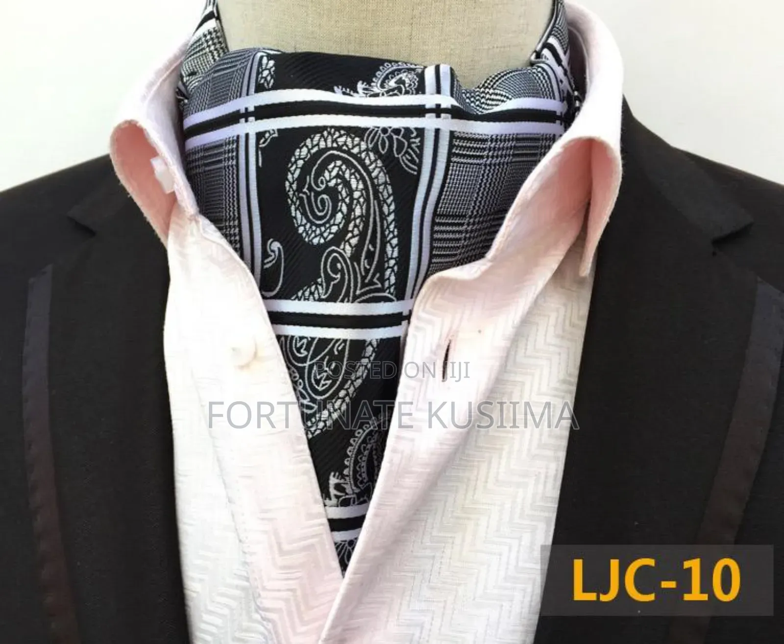 Cravat Tie