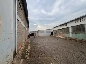 Warehouse for Rent in Mbuya, 1000sqms