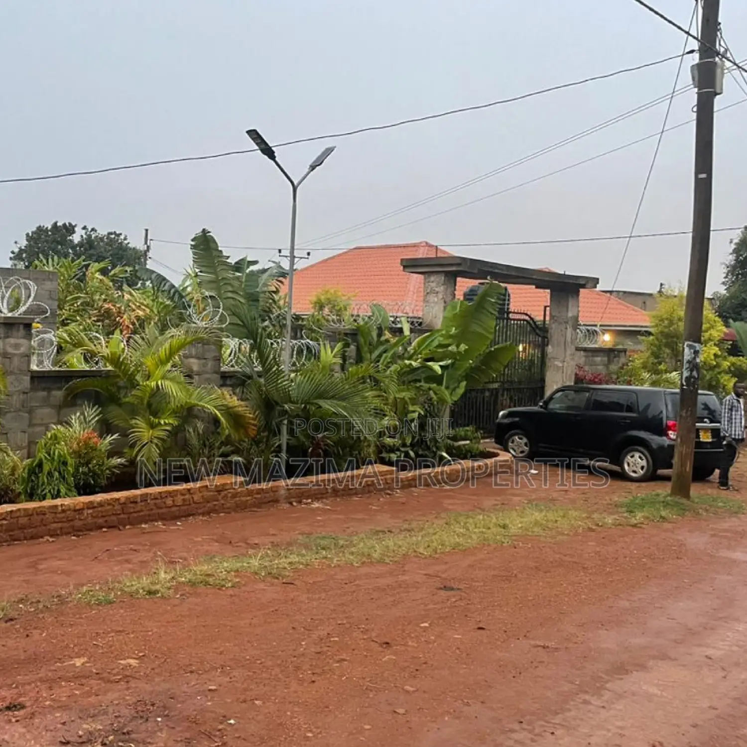 Very Nice Guest House on Quicksale Heart of Mityaana Town