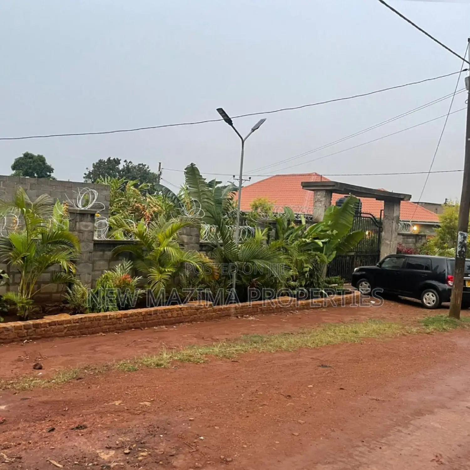 Very Nice Guest House on Quicksale Heart of Mityaana Town