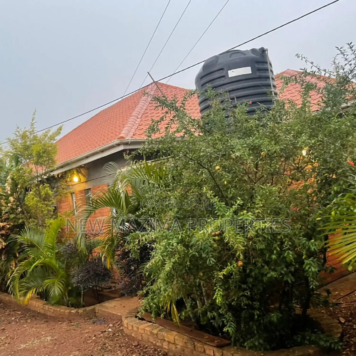Very Nice Guest House on Quicksale Heart of Mityaana Town